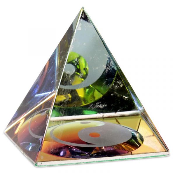 Kristal Piramide Yin Yang -- 4 cm