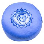 Meditatiekussen 5e chakra Vishuddha geborduurd -- 33x17 cm